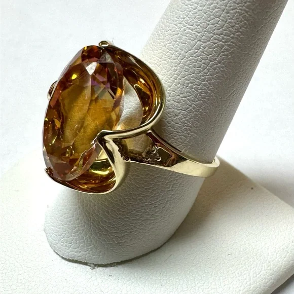 10k Yellow Gold 15ct Sunrise Topaz And .02ct Diamond Ring